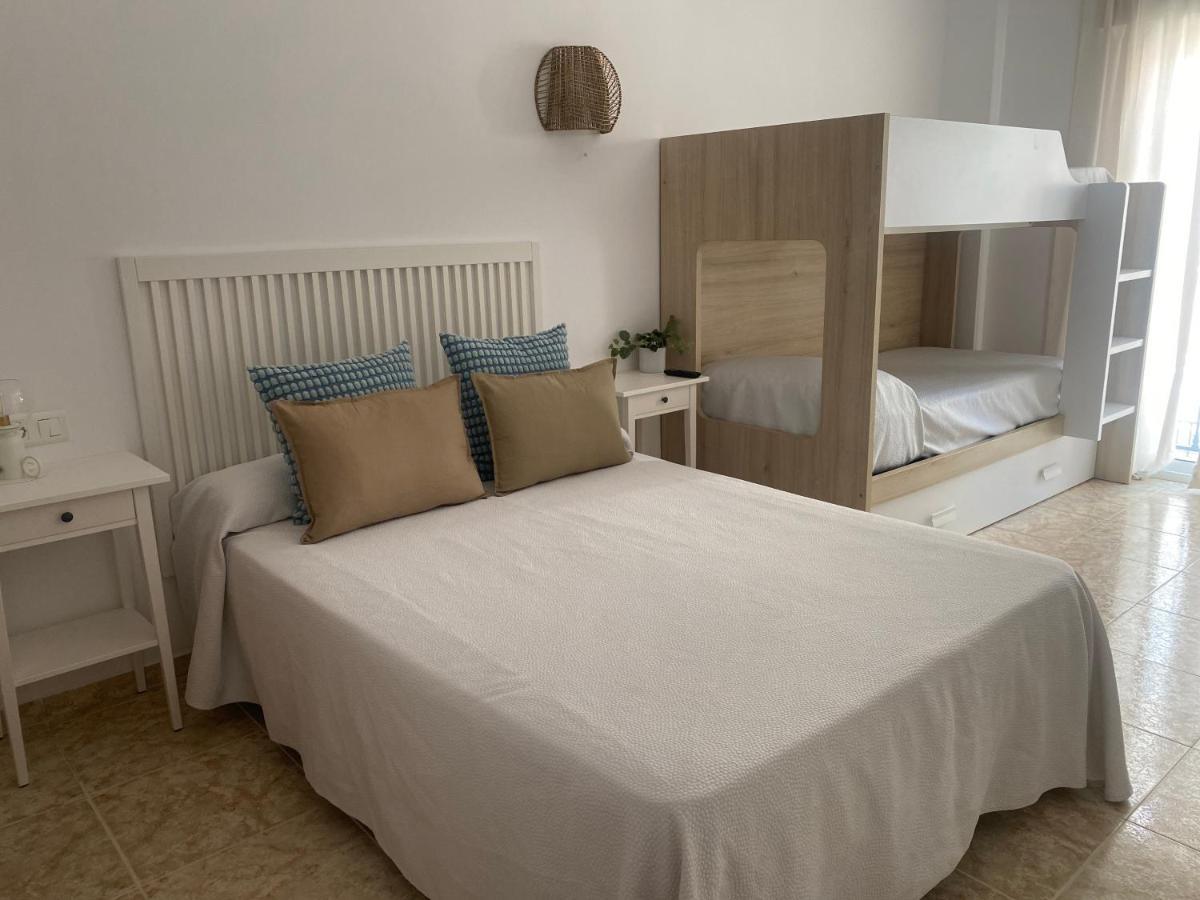 Hostal Andalucia Nerja Exterior photo