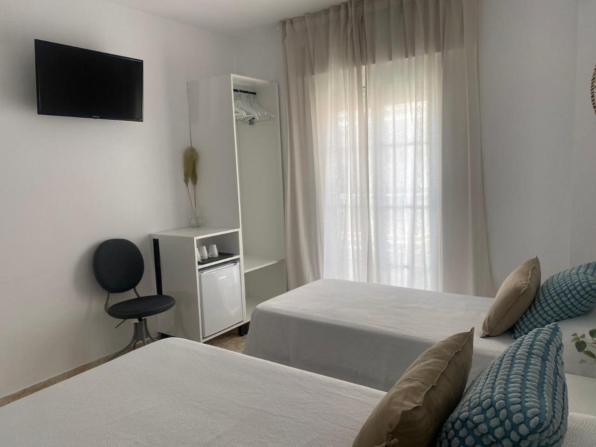 Hostal Andalucia Nerja Exterior photo