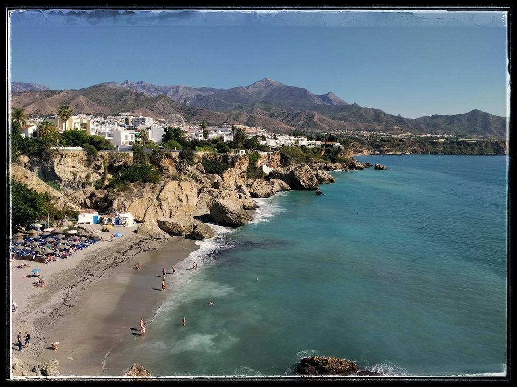 Hostal Andalucia Nerja Exterior photo